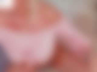 Live cam show with AnnaCoolidge - Blonde Hair on livesuperchat.net