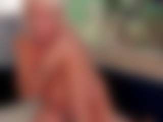 Live cam show with AnnaCoolidge - Granny on xxxlivecams.org