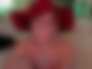 Live cam show with AnnaCoolidge - Dildo on fapnchat