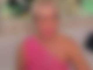 Live cam show with AnnaCoolidge - Average on CamSodaAdn