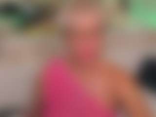Live cam show with AnnaCoolidge - Big Tits MILF on chickslive.net