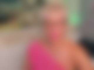 Live cam show with AnnaCoolidge - New Granny on Pornisteam.com