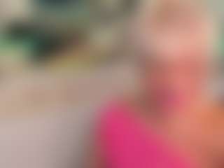 Live cam show with AnnaCoolidge - New BBW on livesexfox.com