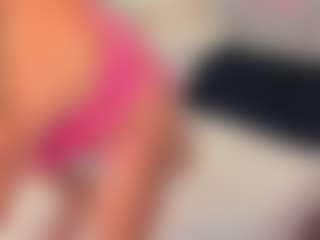 Live cam show with AnnaCoolidge - Oil on Camsoda