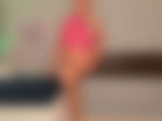 Live cam show with AnnaCoolidge - New BBW on x69.live
