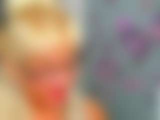Live cam show with AnnaCoolidge - Granny Latina on AdultVida.com