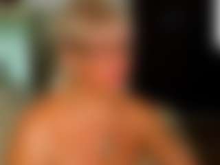 Live cam show with AnnaCoolidge - Green Eyes on Hubzter Live