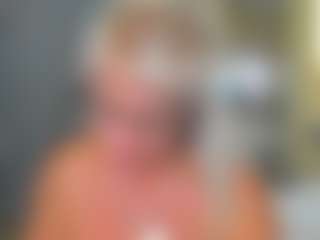 Live cam show with AnnaCoolidge - Granny MILF on fapnchat