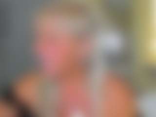 Live cam show with AnnaCoolidge - Granny on Camsoda Late Night
