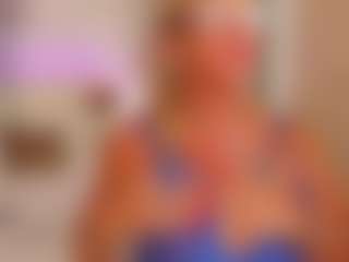 AnnaCoolidge MILF webcam performer live streaming