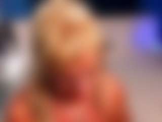 AnnaCoolidge MILF webcam performer live streaming