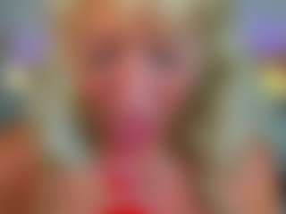 Live cam show with AnnaCoolidge - Oil on Camsoda