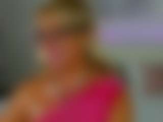 Live cam show with AnnaCoolidge - Granny on Adult Interactions