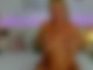 Live cam show with AnnaCoolidge - BBW Mature on Camsoda