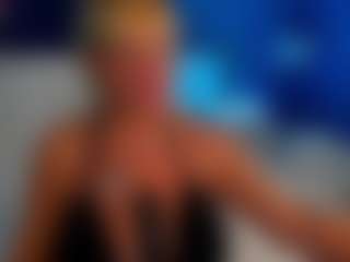 Live cam show with AnnaCoolidge - Granny Blonde Hair on madthumbs