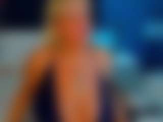 Live cam show with AnnaCoolidge - Granny Blonde Hair on Camsoda