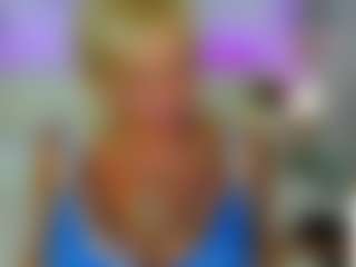 Live cam show with AnnaCoolidge - Blonde Hair MILF on Camsoda