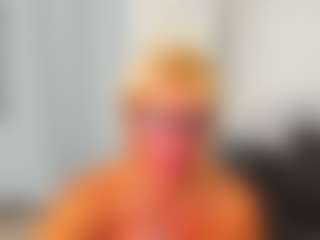 Live cam show with AnnaCoolidge - Granny Big Ass on WildCum