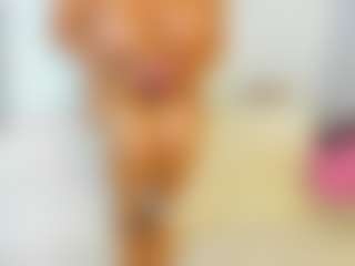Live cam show with AnnaCoolidge - Granny Latina on Camsoda