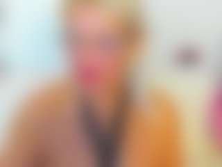 Live cam show with AnnaCoolidge - Green Eyes on Camsoda