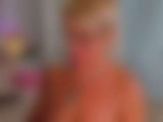 Live cam show with AnnaCoolidge - Oil on Camsoda