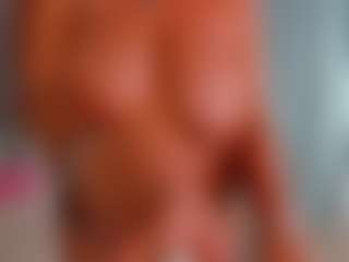 Live cam show with AnnaCoolidge - Mature on AdultVida.com