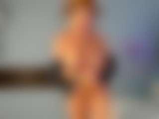 Live cam show with AnnaCoolidge - Twerk on slutload