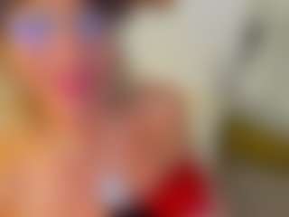 Live cam show with AnnaCoolidge - Mature on SpankPalCams