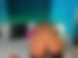 Live cam show with AnnaCoolidge - Oil on Camsoda