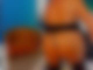 Live cam show with AnnaCoolidge - Cute on madthumbs