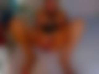 Live cam show with AnnaCoolidge - Cute on livesuperchat.net