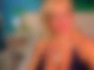 Live cam show with AnnaCoolidge - Mature on Camsoda