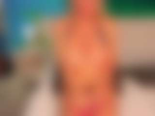 Live cam show with AnnaCoolidge - Lush on LiveSexCams6