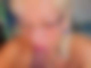 Live cam show with AnnaCoolidge - Blonde Hair on fapnchat