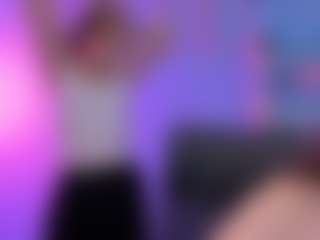 bella-sky's Live Sex Cam Show