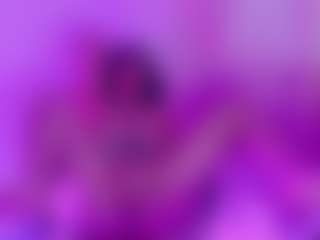 Live cam show with Brianna-Swann - Brown Eyes on Uber Horny