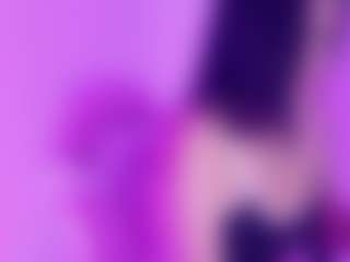 Live cam show with Brianna-Swann - Athletic Young Adult on CamClone