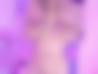 Live cam show with Brianna-Swann - Strip on Camsoda