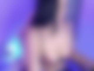 Live cam show with Brianna-Swann - Camel Toe on CSO-WL