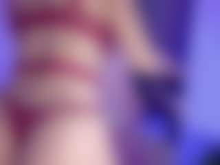 Live cam show with Brianna-Swann - Brown Eyes Mature on Dare Cams