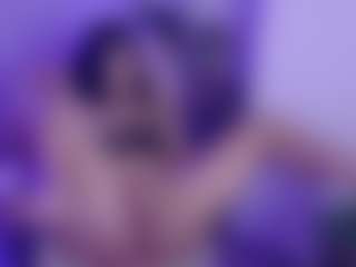 Live cam show with Brianna-Swann - Big Ass on Fit Hotties