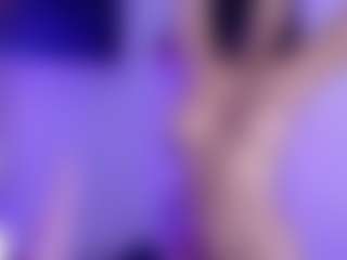 Live cam show with Brianna-Swann - Strip BBW on friskycurves.com