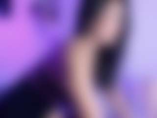 Live cam show with Brianna-Swann - Drinking on Camsoda