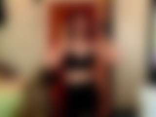 Live cam show with Lily - Bikini on luckytryst.com