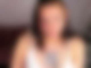 Elisa-Reev1s's Live Sex Cam Show