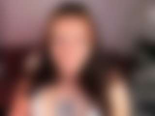 Elisa-Reev1s's Live Sex Cam Show
