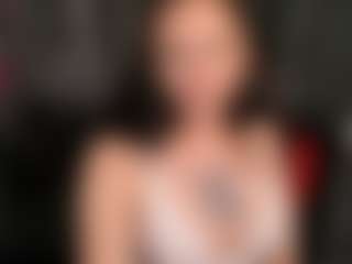 Elisa-Reev1s's Live Sex Cam Show