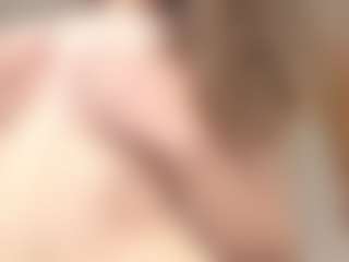 EllenCominotti's Live Sex Cam Show