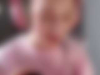 Live cam show with FrediaPolio - New Anal on Dolls Live