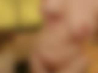 HoneylenaXS's Live Sex Cam Show